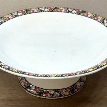 Tazza / Presenteerschaal - op lage voet - Societe Ceramique Maestricht - décor met blaadjes en roosjes
