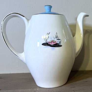 Coffee Pot / Tea Pot - Alfred Meakin - Water Lilies Decor