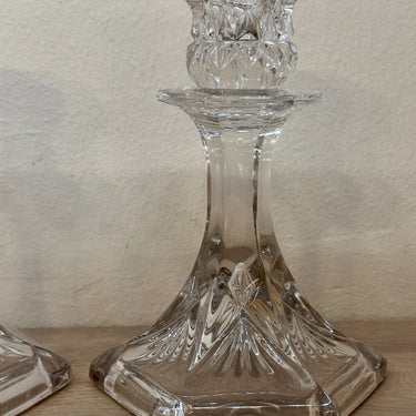 Kerzenständer / Kerzenhalter - Modell aus gepresstem Klarglas