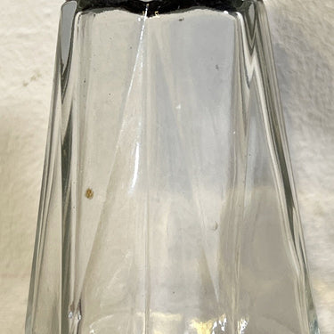 Peperstrooier / Zoutstrooier - uitgevoerd in glas met bruin bakelieten schroefdeksel