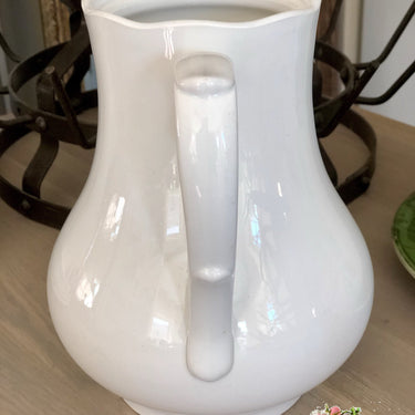 Koffiepot – geheel wit – zonder deksel.