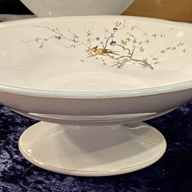 Bowl on low foot / tazza - scalloped edge - Petrus Regout - decor BIRD SONG
