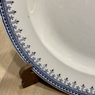 Scale, round larger - Petrus Regout - decor BORDURE blue / jeans blue (1893-1921)
