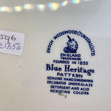 Large oval bowl - Wedgwood Blue Heritage 30-5