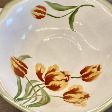 Lampetbak - Societe Ceramique Maestricht - Art Nouveau (sjabloon)décor van geel/rode tulpen op groen/crème ondergrond