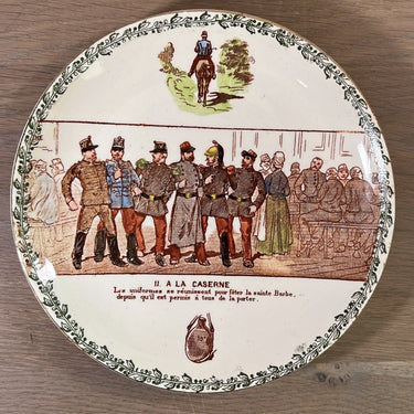 Decorative plate / Dessert plate - HB &amp; Cie Choisy le Roi Terre de Fer - décor La Vie Militaire No. 11