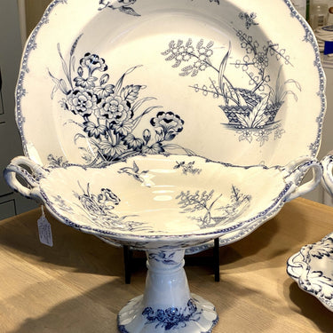 Tazza / fruit bowl - on high foot - with open ears - Minton &amp; Co - MONA blue decor