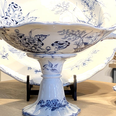 Tazza / fruit bowl - on high foot - with open ears - Minton &amp; Co - MONA blue decor