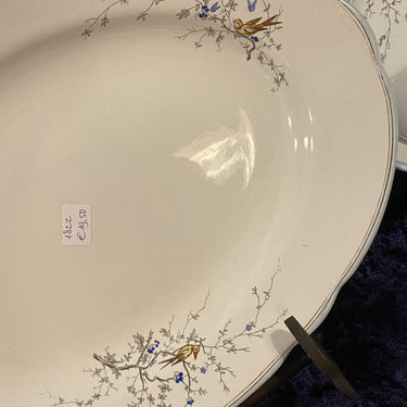 Bowl - oval - scalloped edge - Petrus Regout - decor BIRD SONG