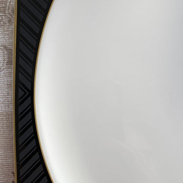 Scale / Cake plate round Villeroy &amp; Boch - black/white decor BLACK PEARL by Heinrich