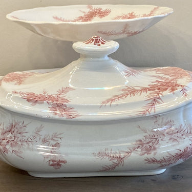 Oblong tureen - curved lid - Wedgwood - ETRURIA GORSE decor red/pink - Rd.No. 153229