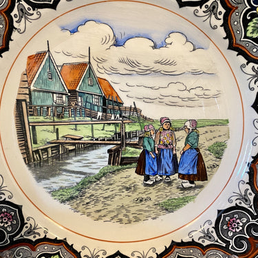 Wandbord / sierbord - Société Céramique Maestricht - décor naar Cassiers