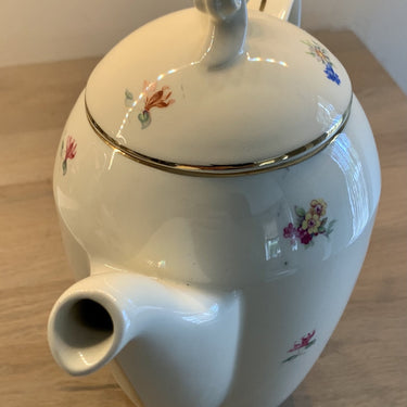 Koffiepot met bloemdecoratie - ongemerkt maar waarschijnlijk Petrus Regout