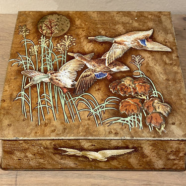 Dose - rechteckiges unteres Modell - Biscuits Le Paon - Bild von Gänsen