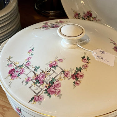 Soup tureen - porcelain - Koenigszelt (Made in Poland, 1945 - 1957)