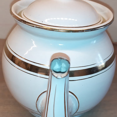 Theepotje - wit emaille met goudkleurige lijnen - GBN (Gebrüder Bing Nürnberg)