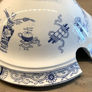 Deksel van soepterrine - Société Céramique Maestricht / Petrus Regout - decor POTICHE blauw/wit