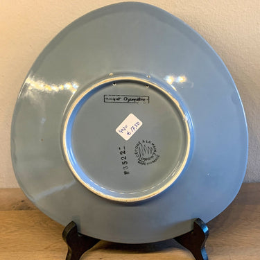 Triangular decorative plate - Longwy - decor of enamelled flowers