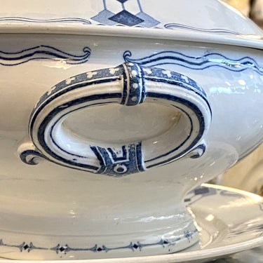 Terrine - Sarreguemines (U &amp; Cie Cutzschneider&amp;Cie) - niedriges Modell mit Art Deco-Dekor blau - Saphir