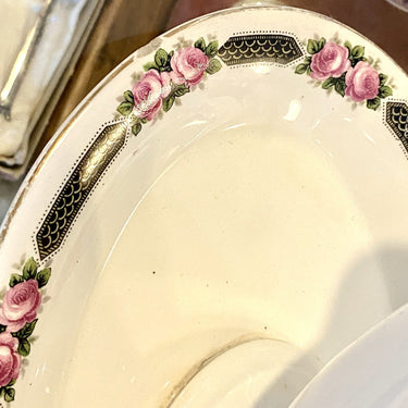 Juskom – Societe Ceramique – decor kleine dubbele roosjes met rand