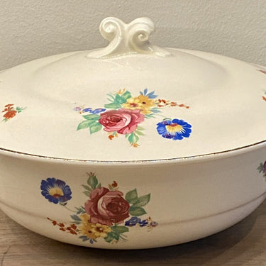 Deckeldose / Terrine - ungemarkt, aber Petrus Regout - Dekor 3262 D / 3262D (PFINGSTROSE)