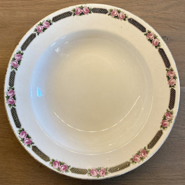 Diep bord / soepbord - Société Céramique Maestricht - décor van dubbele roosjes in de rand