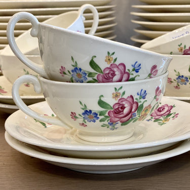 Tasse und Untertasse cremeweiß - Mosa - ca. 1940er Jahre - Dekor 8449 aus rosa Rose mit buntem Blumenbouquet