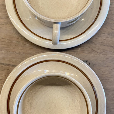 Tasse und Untertasse - Boch - Dekor Orangen (?) - ca. 1970er Jahre
