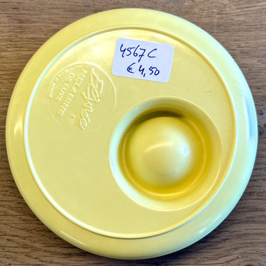 Eierdop op een klein plateautje - kunsstof - Elysee Melamine in pastelgele kleur