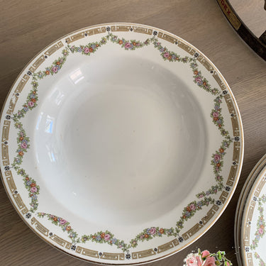 Deep plate – Petrus Regout – decor 0437.